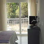 Boutique & 4*
