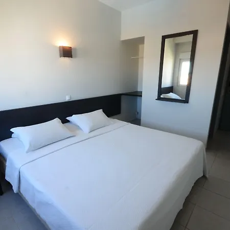 Boutique & 4*