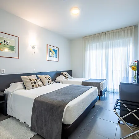 Boutique & 4*