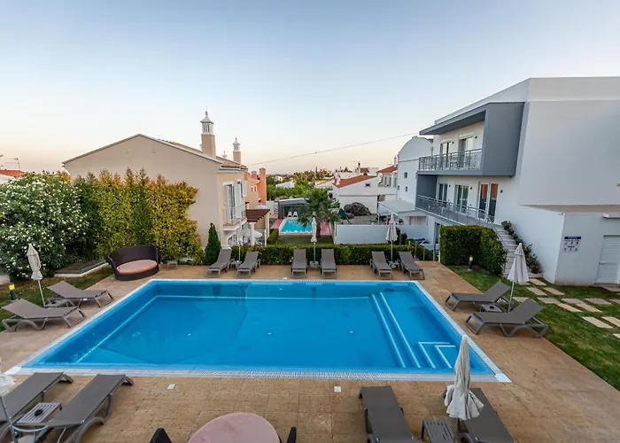 Boutique & 4*