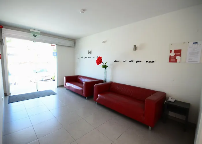 Boutique & 4*